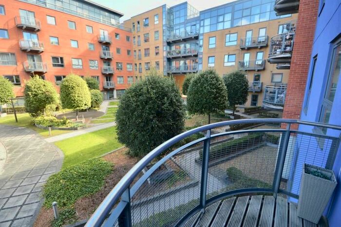 2 Bedroom Flat To Rent In West One Plaza One, Cavendish Street, S3