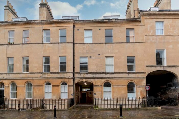 2 Bedroom Flat To Rent In Henrietta Street, Bath BA2
