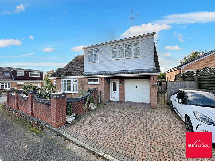3 Bedroom Detached House For Sale In St. Helens Close, Rixton, WA3
