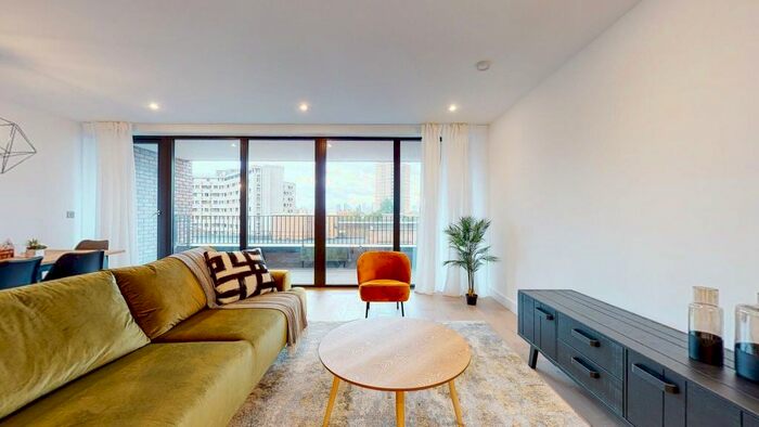 3 Bedroom Flat To Rent In Gorsuch Place, London, E2