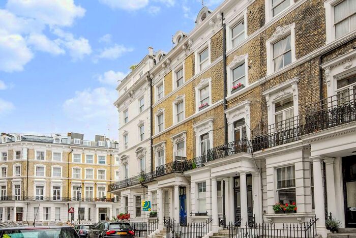 1 Bedroom Flat To Rent In Hogarth Road, Earls Court, London, SW5