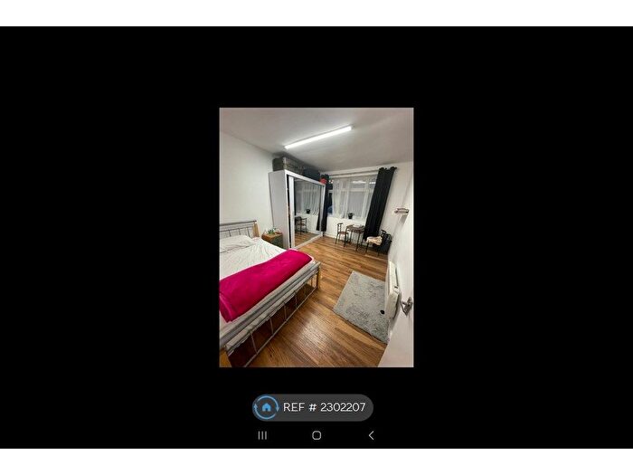 1 Bedroom Flat To Rent In Lampton Road, Hounslow, TW3