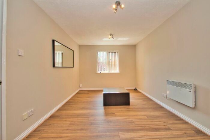 1 Bedroom Flat To Rent In Garth Court, Northwick Park Road, Harrow, HA1
