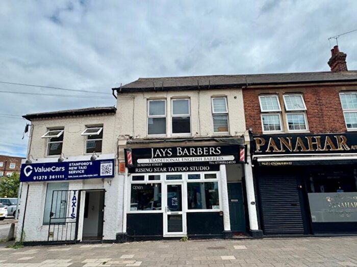 2 Bedroom Flat To Rent In King Street, Stanford-Le-Hope, SS17