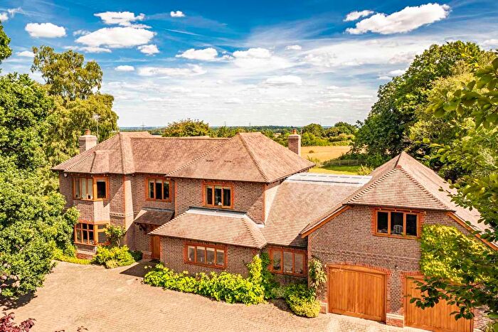 5 Bedroom Detached House For Sale In Carrick, Upper Basildon, RG8