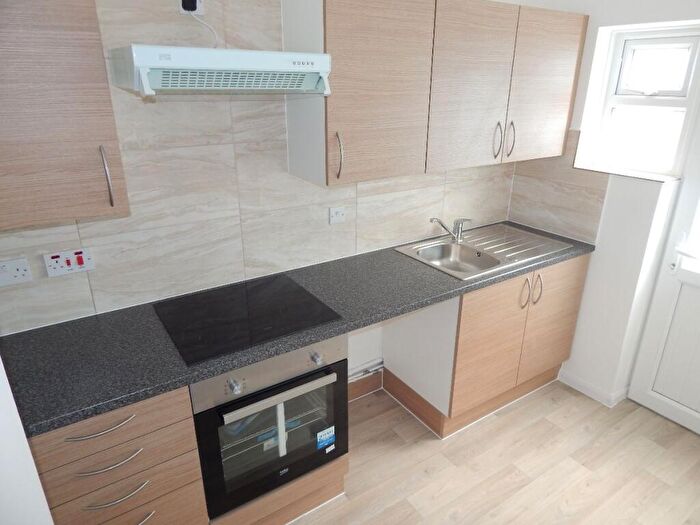 1 Bedroom Flat To Rent In B Templar Street, Dover, CT17