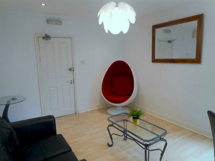 1 Bedroom Flat To Rent In Ninian Road, Cardiff, CF23