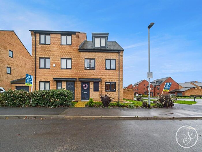 3 Bedroom Semi-Detached House For Sale In Sakura Walk, Seacroft, Leeds, LS14