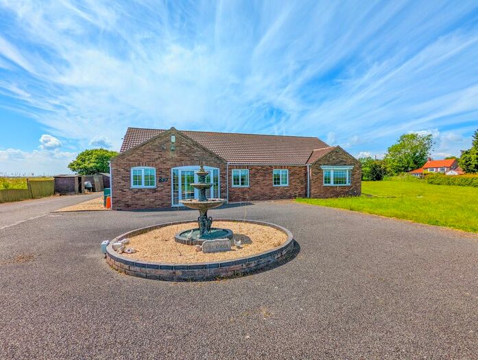 4 Bedroom Bungalow For Sale In Hides Lane, Addlethorpe, PE24