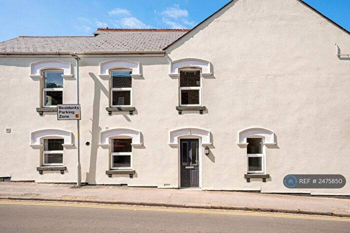 1 Bedroom Flat To Rent In Victoria Road, Swindon, SN1