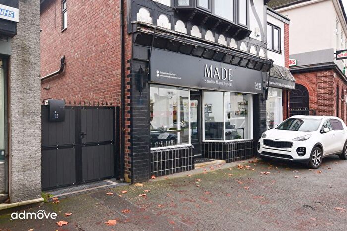 1 Bedroom Flat To Rent In Davyhulme Circle, Manchester, M41