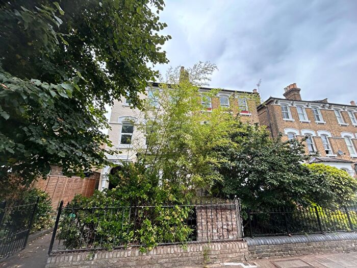 3 Bedroom Flat To Rent In Ashley Road, London, N19