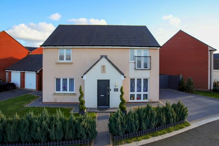 4 Bedroom Detached House To Rent In Oakbeer Orchard, Cranbrook, Exeter, EX5