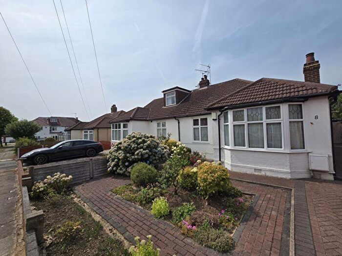 2 Bedroom Bungalow For Sale In Derwent Avenue, Pinner, HA5