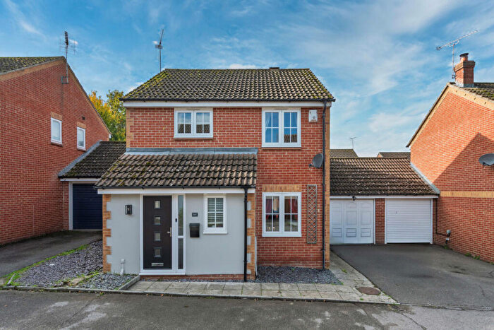 3 Bedroom Detached House For Sale In Brimstone Court, Braintree, CM7