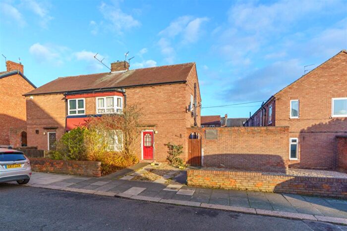 1 Bedroom Flat To Rent In Beaumont Terrace, Gosforth, Newcastle Upon Tyne, NE3