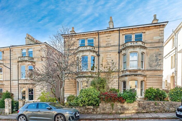 5 Bedroom Semi Detached House For Sale In East Shrubbery, Redland, Bristol, BS6