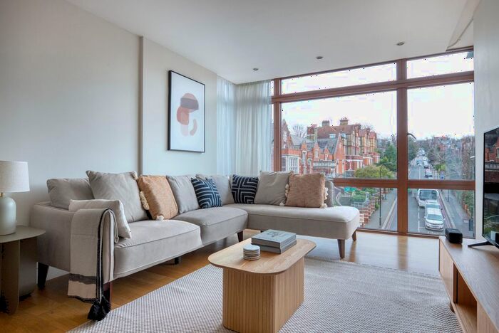 2 Bedroom Flat To Rent In London Borough Of Camden, NW6