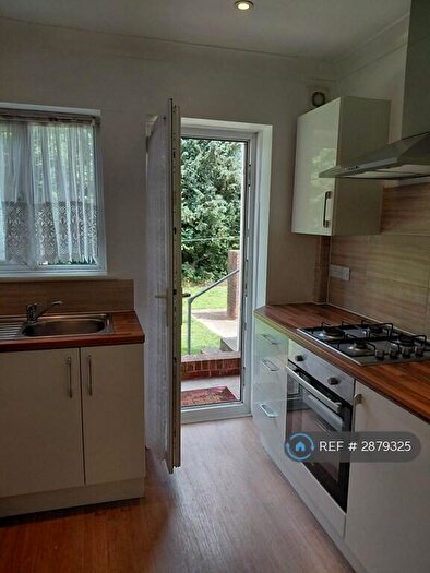 3 Bedroom Flat To Rent In Holloway Avenue, Bournemouth, BH11