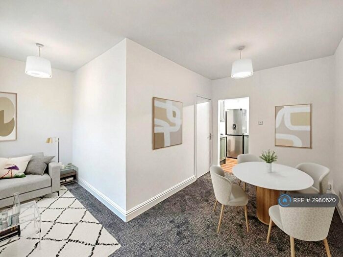 2 Bedroom Maisonette To Rent In St. Georges Street, Cheltenham, GL50