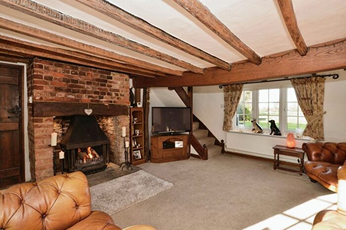 3 Bedroom Semi-Detached House For Sale In Rye Road, Brookland, Romney Marsh, TN29