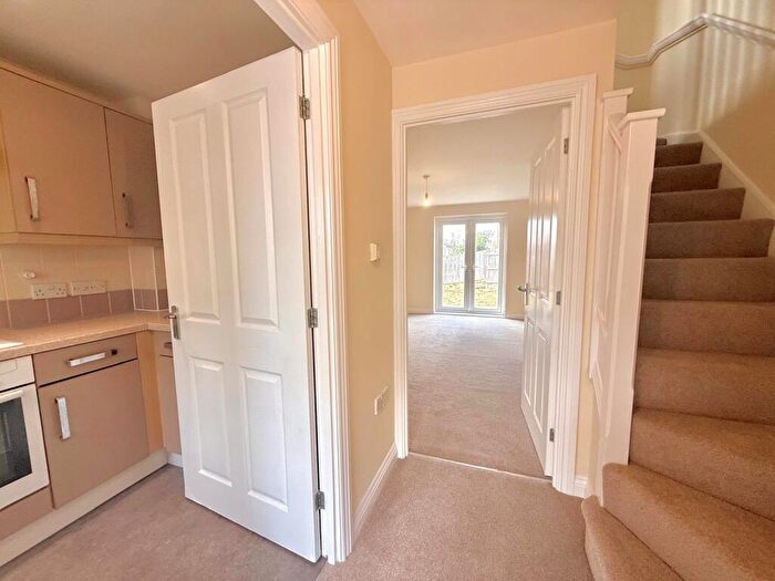2 Bedroom End Of Terrace House For Sale In Horsham Road, Park South, Swindon, SN3
