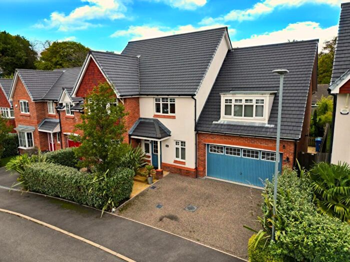 5 Bedroom Detached House For Sale In Broadmeadow Drive, Hyde, SK14