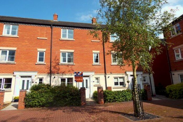 3 Bedroom Property To Rent In Agincourt Road, Lichfield WS14