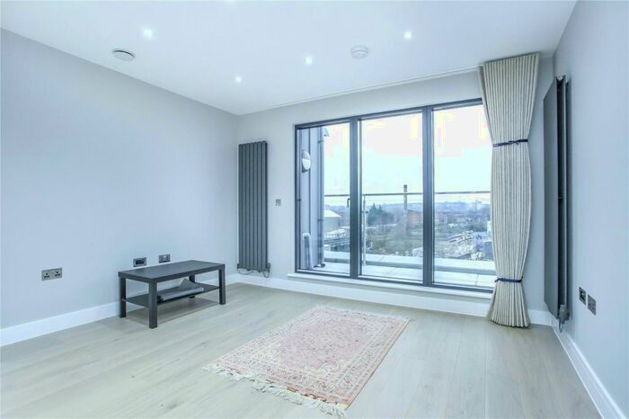 1 Bedroom Apartment To Rent In Atar House, Ilderton Road, London, SE16