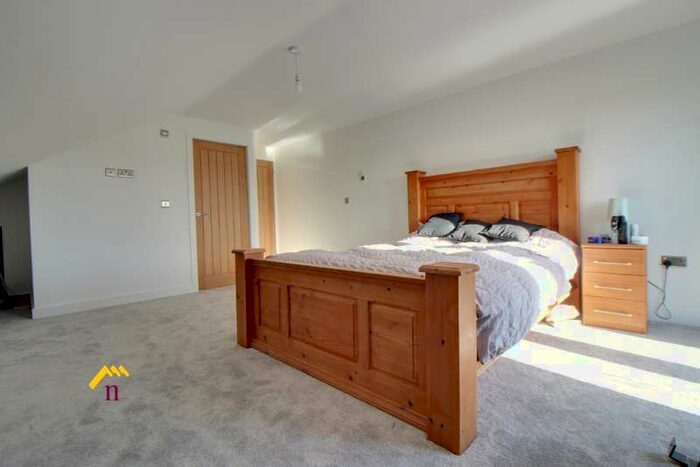 2 Bedroom Bungalow To Rent In Mill Lane, , Rawcliffe, DN14