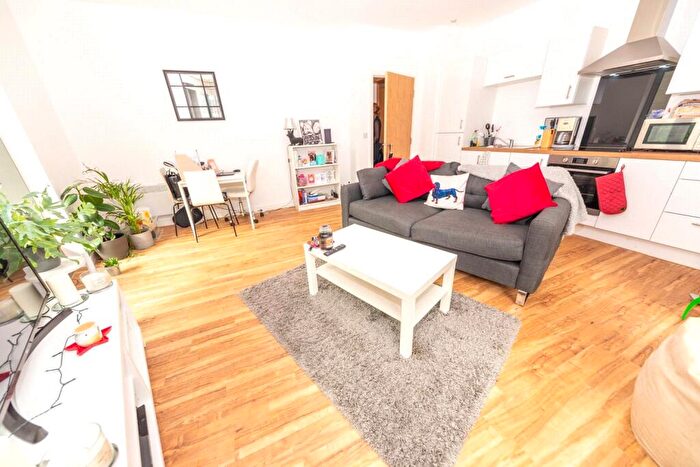 1 Bedroom Flat To Rent In The Tower, Plaza Boulevard, Liverpool, L8