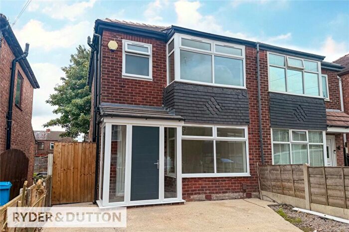 3 Bedroom Semi-Detached House For Sale In Walker Road, Chadderton, Oldham, Greater Manchester, OL9