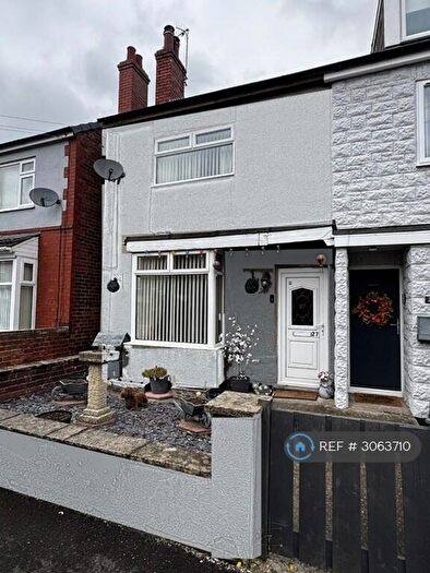 2 Bedroom Semi Detached House To Rent In Lime Avenue, Chesterfield, S43
