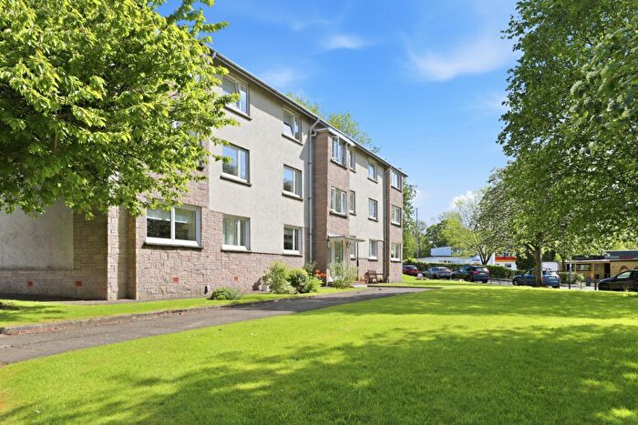 2 Bedroom Flat For Sale In Queens Court, Milngavie, G62