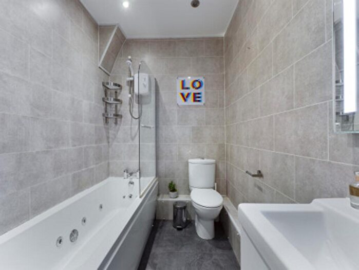 9 Bedroom House To Rent In Uttoxeter New Road, Derby, DE22