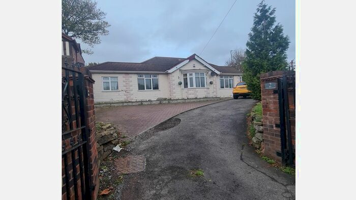 4 Bedroom Bungalow To Rent In Oxley Moor Road, Wolverhampton, WV10