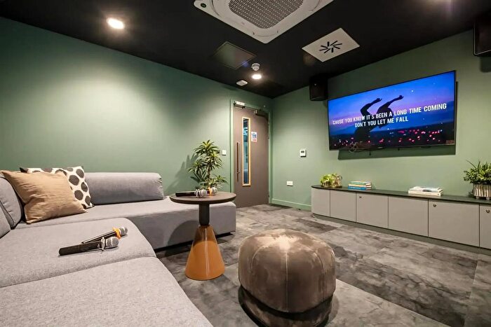 Studio To Rent In Stanley Place, Edinburgh, EH7