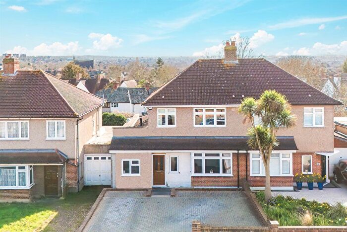 3 Bedroom Semi Detached House For Sale In Arbroath Road, SE9