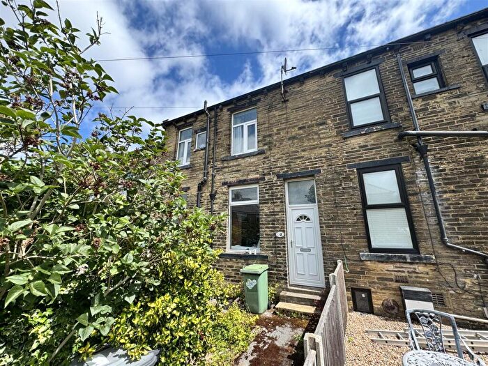 2 Bedroom Terraced House For Sale In Granville Street, Clayton, Bradford, BD14