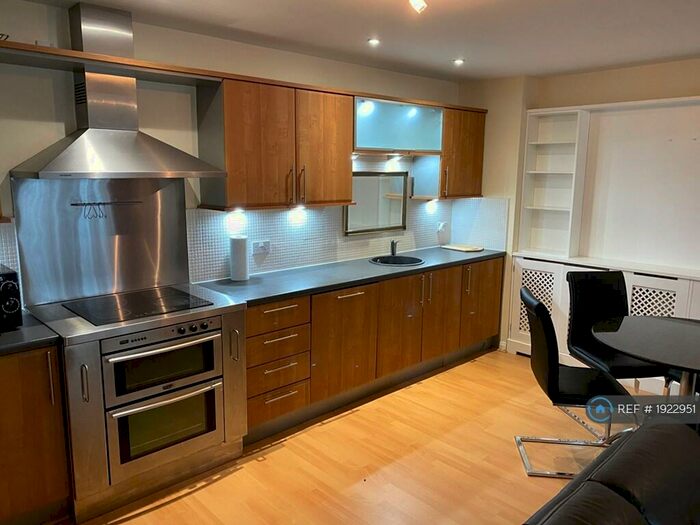 1 Bedroom Flat To Rent In Portland Gardens, Edinburgh, EH6