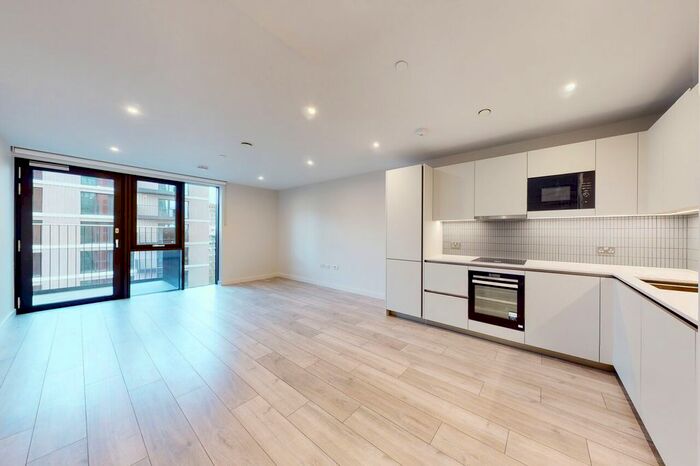 1 Bedroom Flat To Rent In City Lights Point, London, SE1