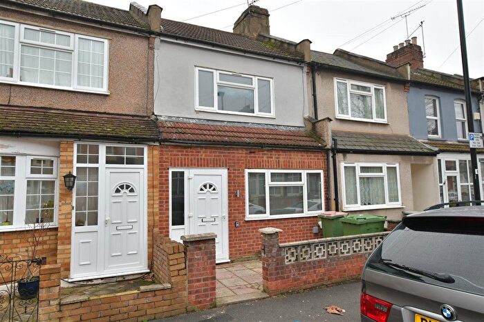 3 Bedroom Terraced House For Sale In Landseer Avenue, Manor Park, London, E12