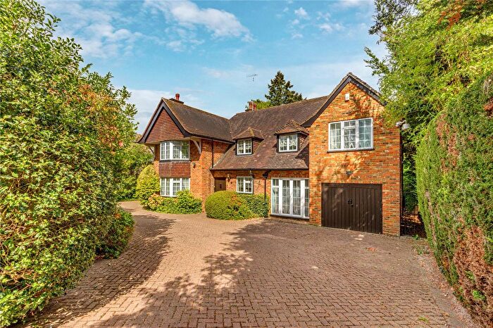 6 Bedroom Detached House For Sale In Newlands Avenue, Radlett, Hertfordshire, WD7