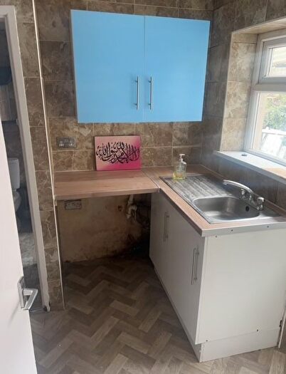 1 Bedroom Flat To Rent In Constellation Street, Cardiff, CF24