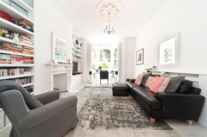 2 Bedroom Flat To Rent In South Hill Park Gardens, South End Green, NW3
