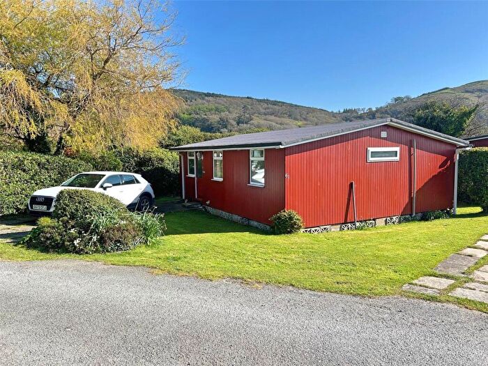 3 Bedroom Detached House For Sale In Erw Porthor, Tywyn, Gwynedd, LL36