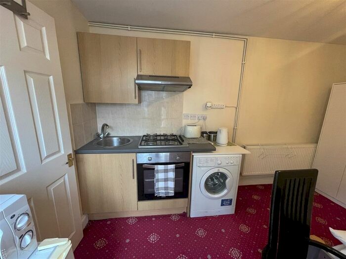 Studio To Rent In Jersey Road, Osterley, Isleworth, TW7