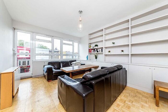 3 Bedroom Flat To Rent In Portobello Court, Notting Hill, W11
