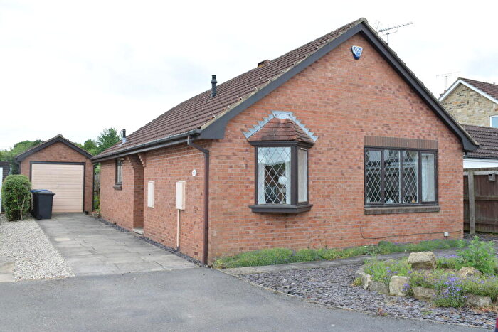 2 Bedroom Detached House For Sale In Hawthorn Croft, Tadcaster, North Yorkshire, LS24