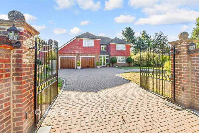 4 Bedroom Detached House For Sale In Dean Street, East Farleigh, Maidstone, Kent, ME15